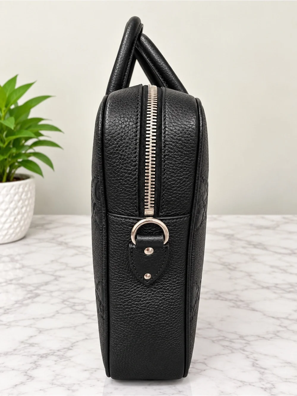 Gucci briefcase black
